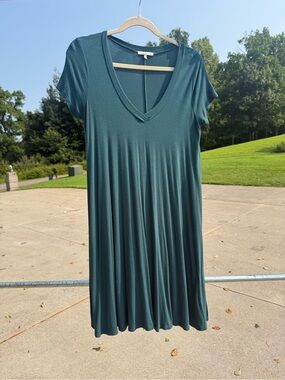Charlotte Russe Teal V-Neck Short Sleeve Swing Dress